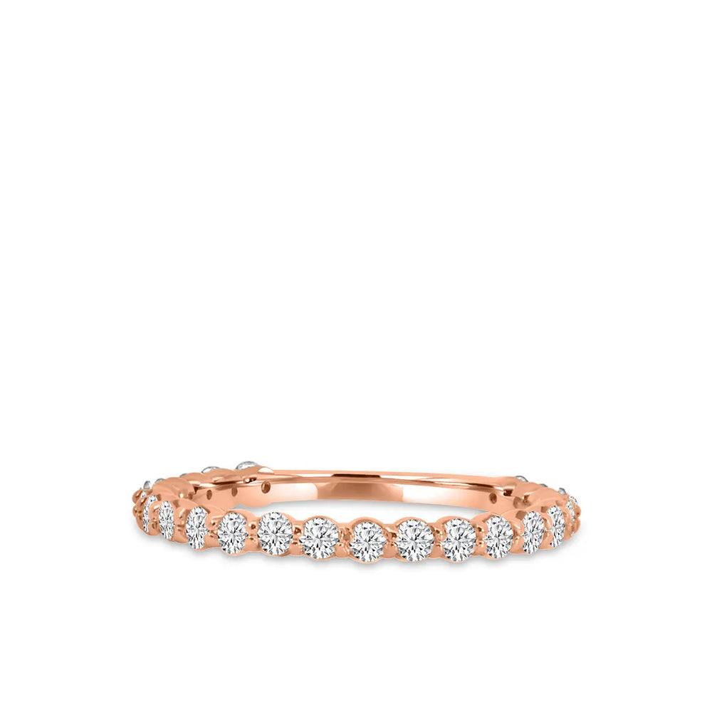 Anillo de diamantes de 18 quilates y 0,65 quilates en engaste en U
