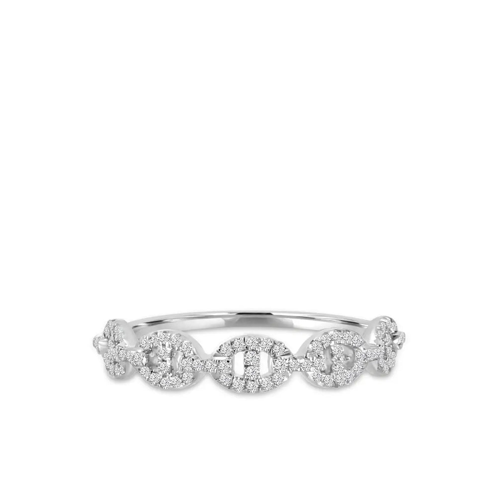 Anillo clásico de 14 KW con 4 puntas y diamantes de 0,24 quilates entrelazados en forma ovalada.