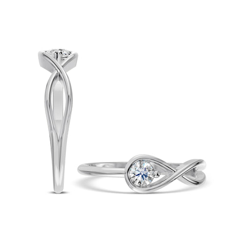 Anillo solitario de diamantes en forma de pera de 0,20 quilates y oro de 14 quilates
